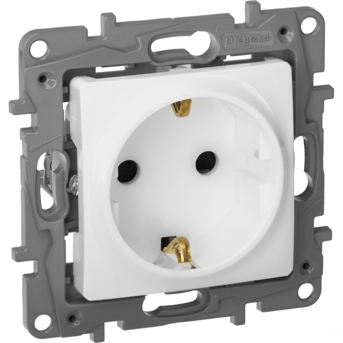 Розетка LEGRAND 2К+З со шторками немецкий стандарт 16 А 250 В Etika белый 672222 Розетка LEGRAND 2К+З со шторками немецкий стандарт 16 А 250 В Etika белый 672222