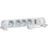 Удлинитель LEGRAND4X2К+З с индикатором потребленной мощности и защитой "Safe control" кабель 1,5 метра белый 694641