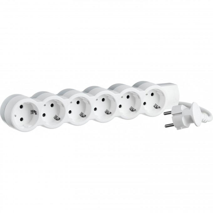 Многорозеточный блок LEGRAND 'Стандарт' 6 x 2К+З с кабелем длиной 1,5 м белый 695016 Многорозеточный блок LEGRAND 'Стандарт' 6 x 2К+З с кабелем длиной 1,5 м белый 695016