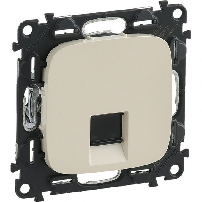 Розетка LEGRAND Valena ALLURE информационная одиночная RJ45 кат.5е UTP с лицевой панелью слоновая кость 753840 Розетка LEGRAND Valena ALLURE информационная одиночная RJ45 кат.5е UTP с лицевой панелью слоновая кость 753840
