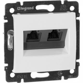 Информационная розетка LEGRAND Valena RJ45 категория 5e UTP 2 выхода с захватами белый